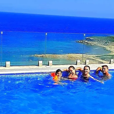 Burhans Place On The Beach & Restaurant & Pool At Rizokarpasso * Rizokarpaso