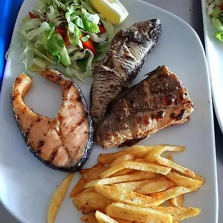 Burhans Place On The Beach & Restaurant & Pool At Rizokarpasso *